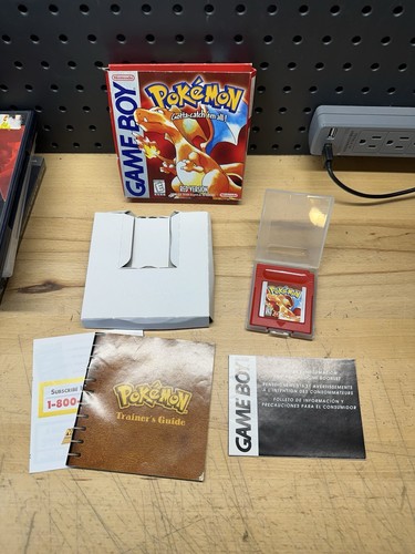 Pokemon red version - red,