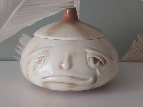 Sylvac 516 crying - sylvac,