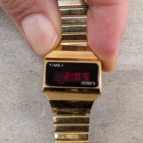 Vintage timex ssq led digital - timex,