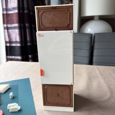Vintage Sindy Doll Fridge with