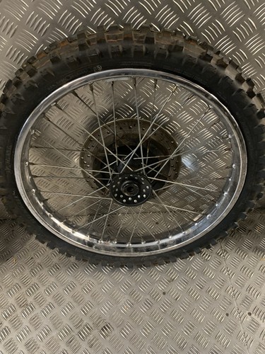 Yamaha xt600e front and - front,