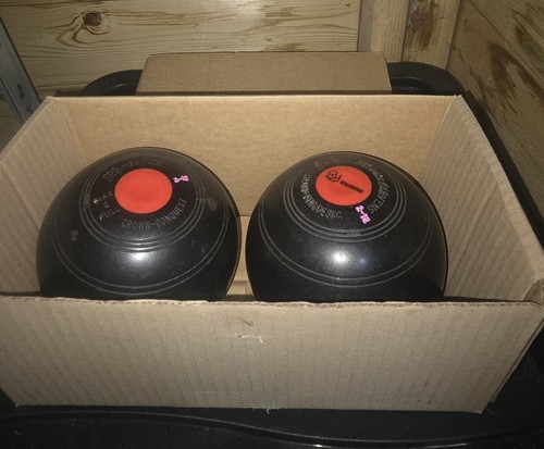 Crown green bowls - 2lb, 12oz