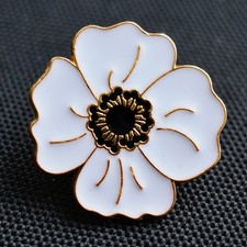 White poppies pin bagde Peace flower