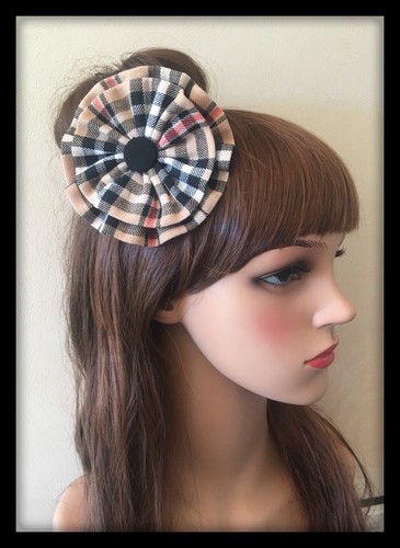 Camel scottish tartan rosette - camel,