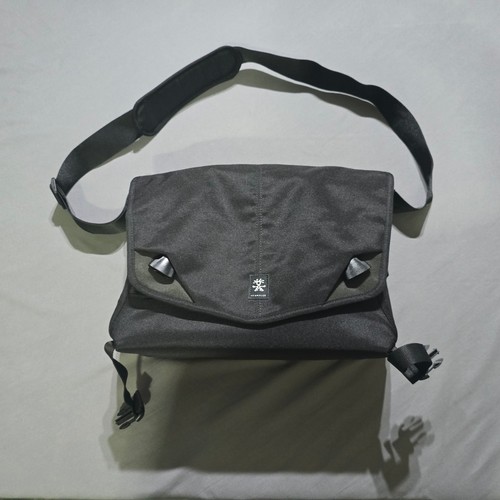 Crumpler laptop messenger bag - crumpler,