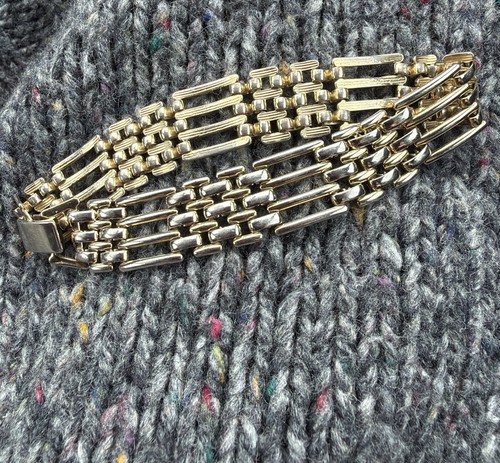 Gold tone gate chain - gate, bracelet