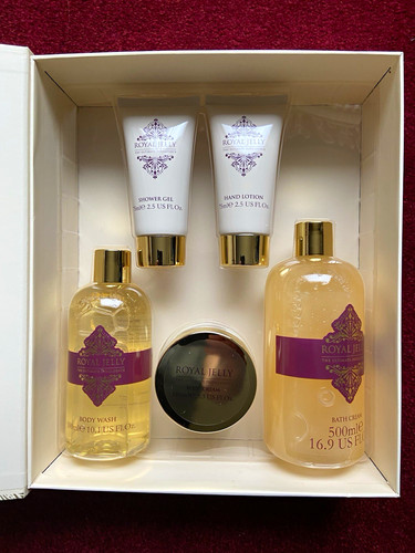 Royal jelly opulent - royal, bathing