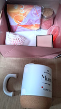 Birthday Gift Box for Mum Luxury Gift Set Mother Mug HANDLE BROKEN SEE PICS