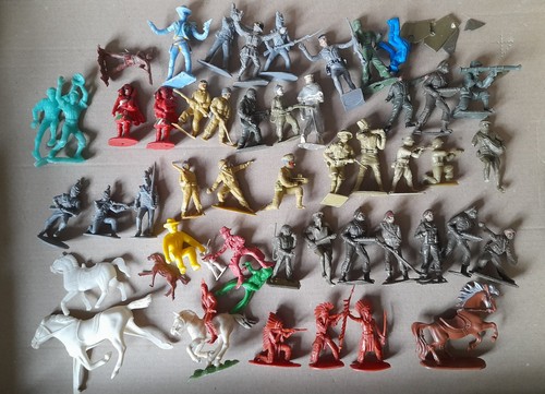 Vintage plastic toy soldier - vintage,