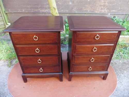 Pair stag minstrel - stag,