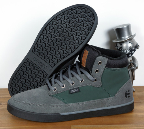 Etnies skate shoes - shoes, snow