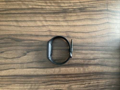 Used and tested fitbit charge - used,