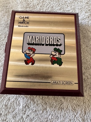 Nintendo game watch - &,