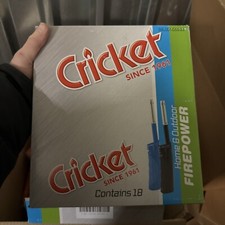 18 x CRICKET Universal Lighter Original 2 Colours
