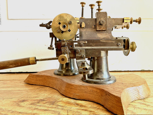 Small lathe gear cutting