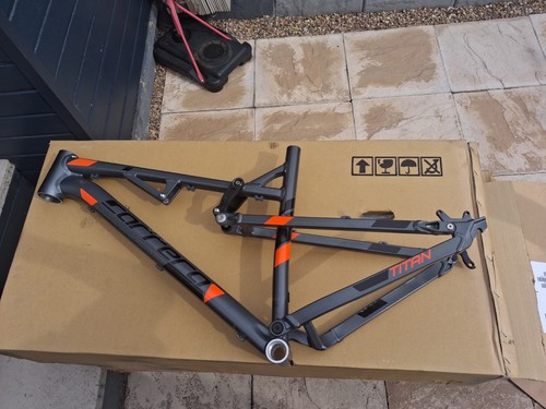 Carrera titan mountain - x, bike