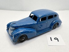 VINTAGE DINKY TOYS # 39E CHRYSLER ROYAL SEDAN DIECAST MODEL CAR BLUE 1947 VGC