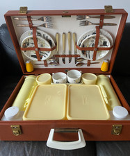 Vintage Brexton 4-Person