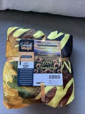 Snuggle Hugs 50 X 60“ Fleece