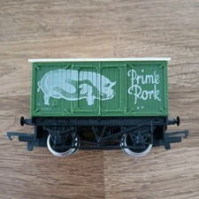 Hornby Oo Gauge Prime Pork