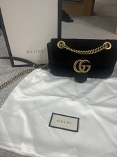 gucci marmont flap bag in black velvet 
