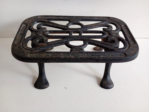 Vintage 1930s cast - vintage, iron