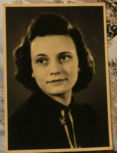 Photo 1942 easter woman - 1942, girl
