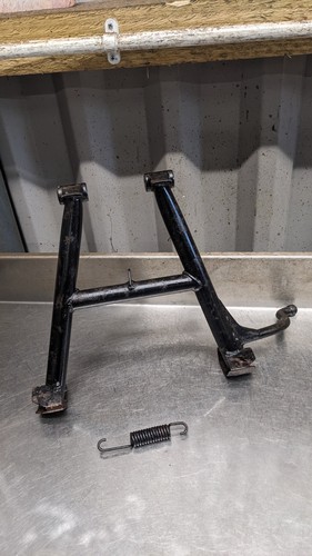 Suzuki gs650 centre stand main - suzuki,