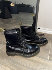 Dr. Martens 1460 Women's