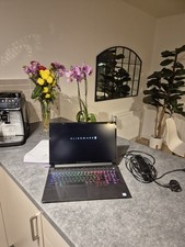 Alienware M17 R2 17.3" INCHES