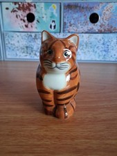 Quail Ceramics Cat George