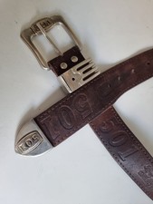 VINTAGE LEVI’S LEVI STRAUSS DESIGNER MENS BROWN LEATHER BELT XS 30 LEVI 26