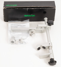 Opticron Universal Compact