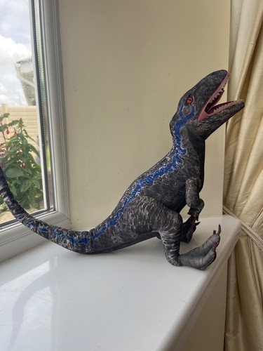 Jurassic world universal - world,