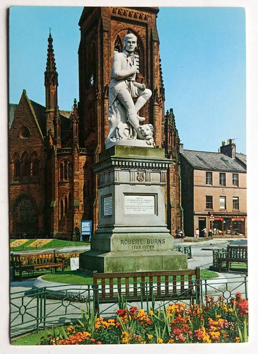 Robert burns statue floral - burns,