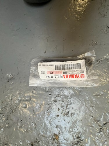 Yamaha engine mount front - r1,
