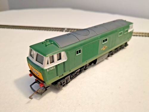 Tri ang hornby r758 - class, 35