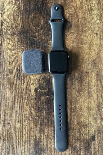 Apple watch series - 4,