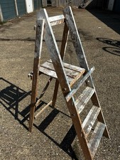 Small Wooden Step Ladder - 3 steps (30" 76 cm) to platform