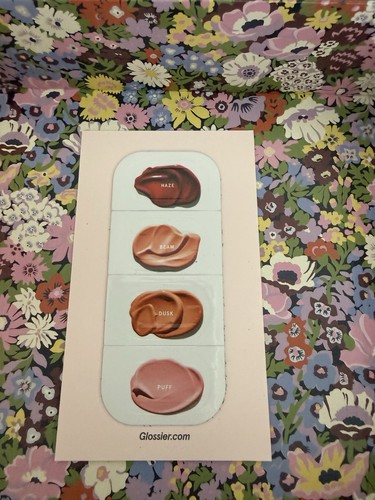 Glossier cloud paint - glossier, seamless