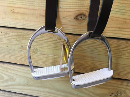 Brown adult stirrup - adult,