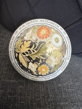 Wedgwood Susie Cooper  Queen Elizabeth II Silver Jubilee Coronation Trinket Pot 