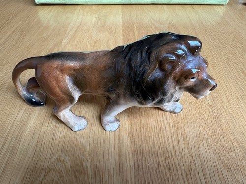 Collectible pottery lion