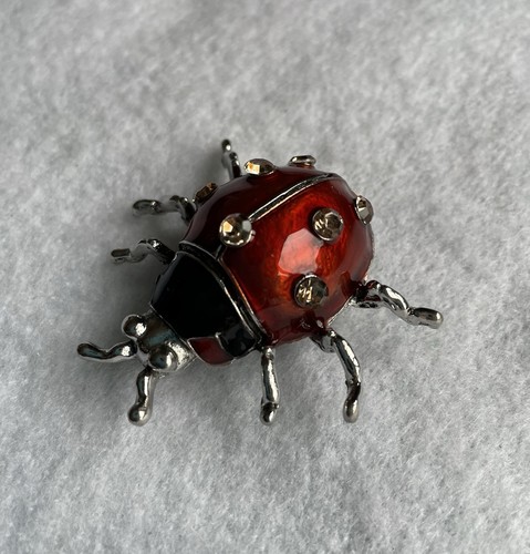 Silver/Red/Black