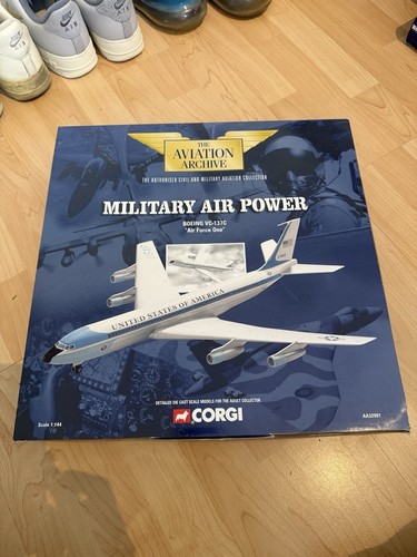 Corgi aa32901 boeing - corgi, vc-137c
