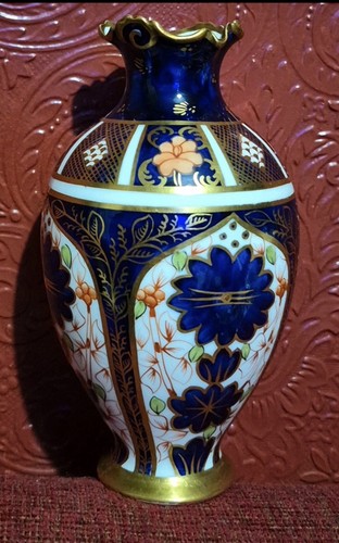 Beautiful royal crown derby - royal,