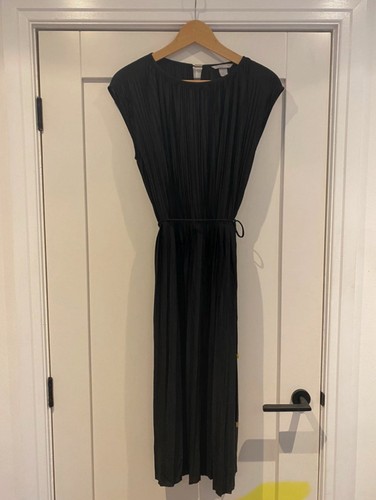And black pleated - and,