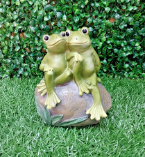 Frog with baby 14cm x 12cm x