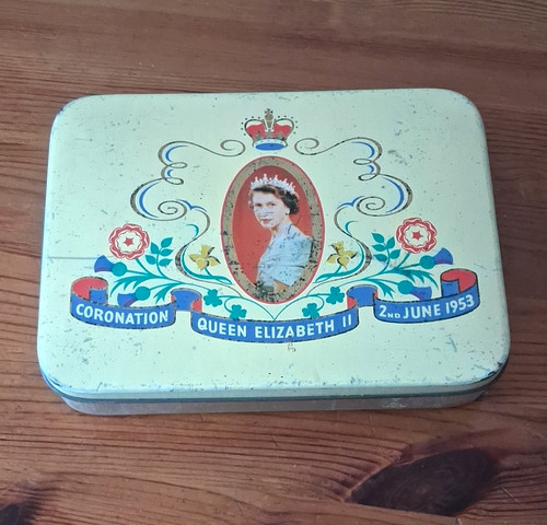 Cadbury queen elizabeth - queen, ii