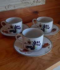 Royal Worcester Evesham Vale 3